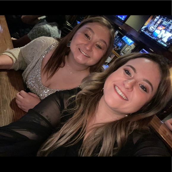 🛍 - Picture 2 of 4